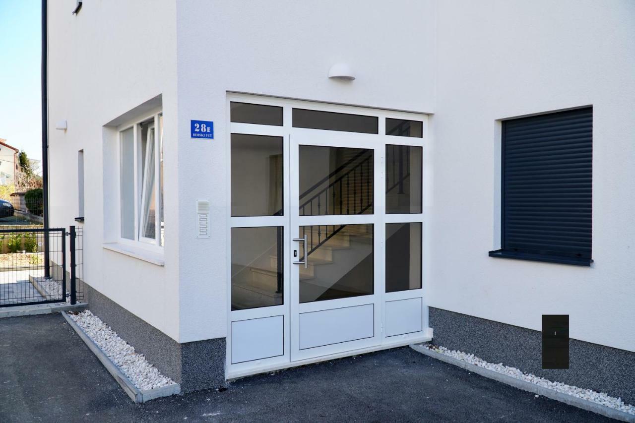 Apartman "Mary" Трогір Екстер'єр фото
